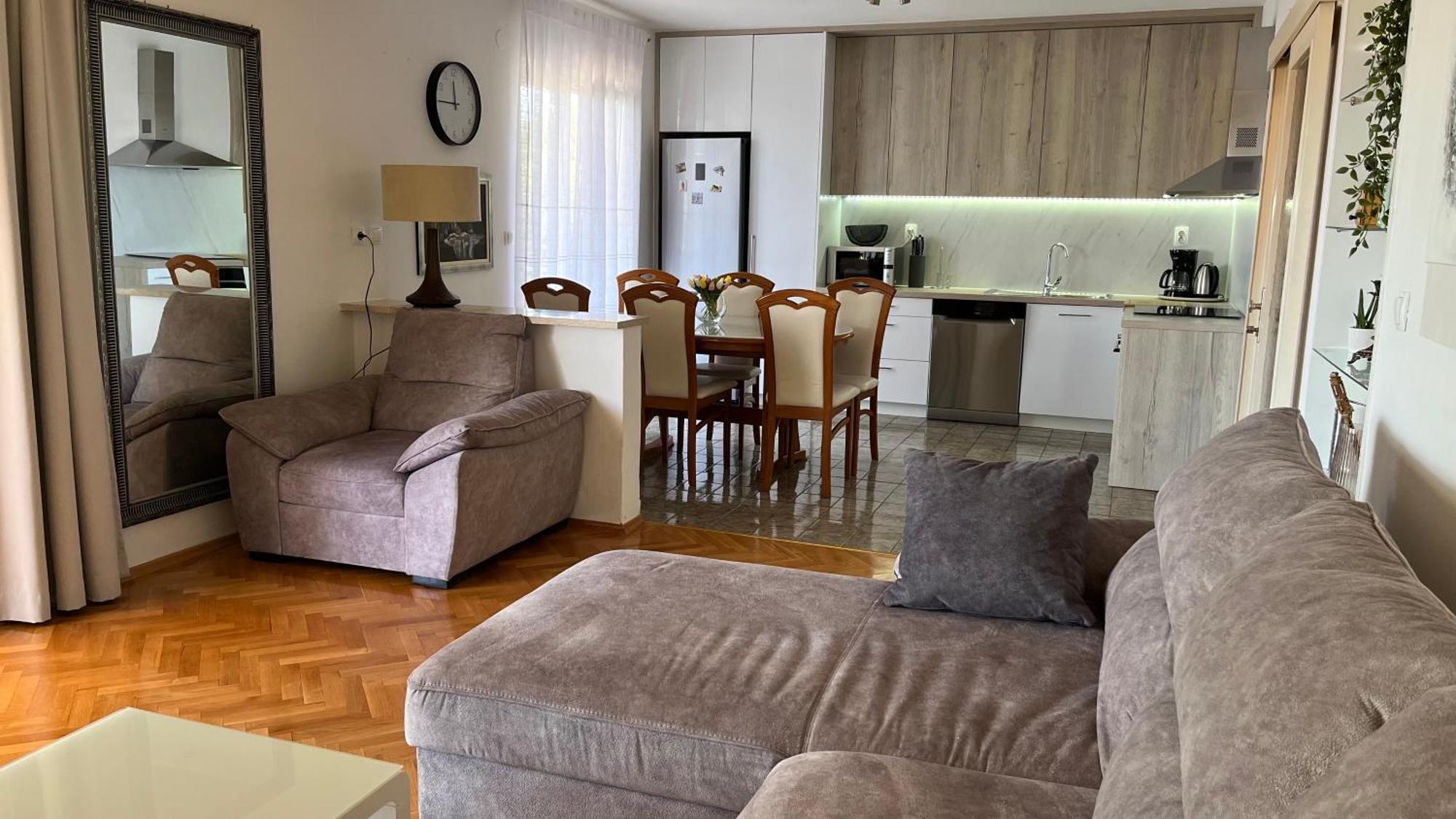 Marr Lägenhet Makarska