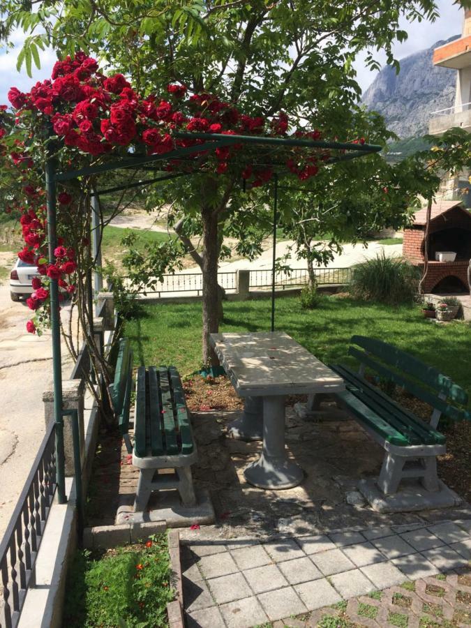 Marr Lägenhet Makarska
